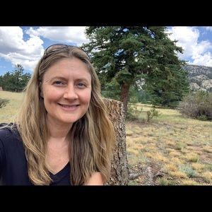 Meet your Posher, Sharon